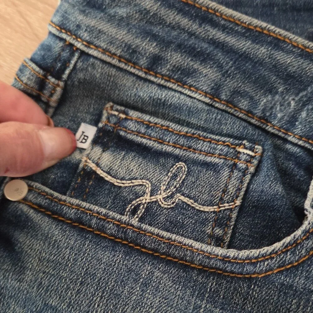 Jeans - Picture 2 of 6